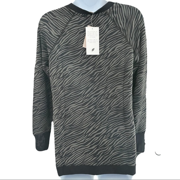 PHILOSOPHY Long Sleeve Cozy Cheetah Print Top - Small - Picture 2 of 3